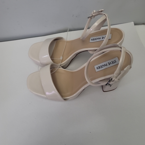 Steve Madden Lessa Bone Patent - Picture 11 of 11